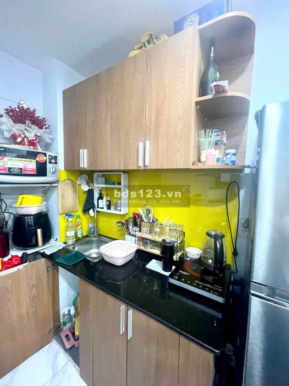 Gần 4 tỷ. Nhà hẻm rộng, Hướng Đông Nam, 4 tầng, SD 48m2, Xô…