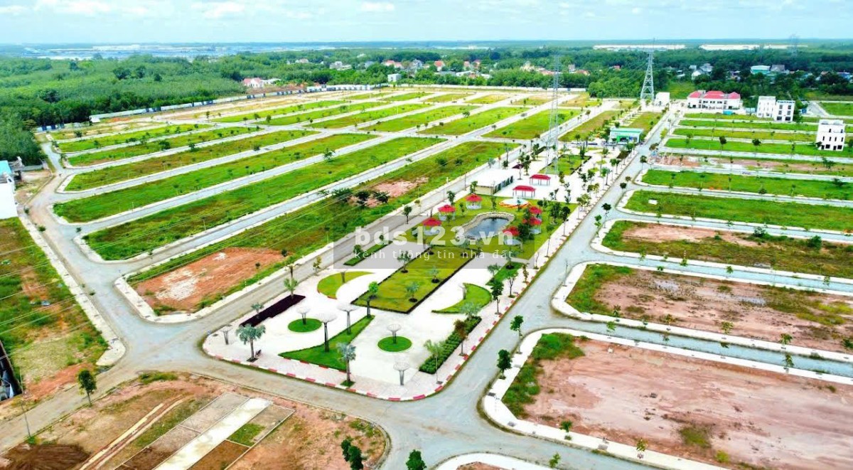 Đất nền Khu đô thị Bắc Sài Gòn, sổ riêng, xây dựng tự do 100% thổ cư, 39 tiện ích nội khu