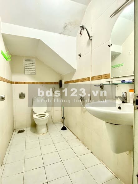 Phòng trọ 950/12 Nguyễn Kiệm, P3, Gò Vấp - Giá 1.950.000 VNĐ
