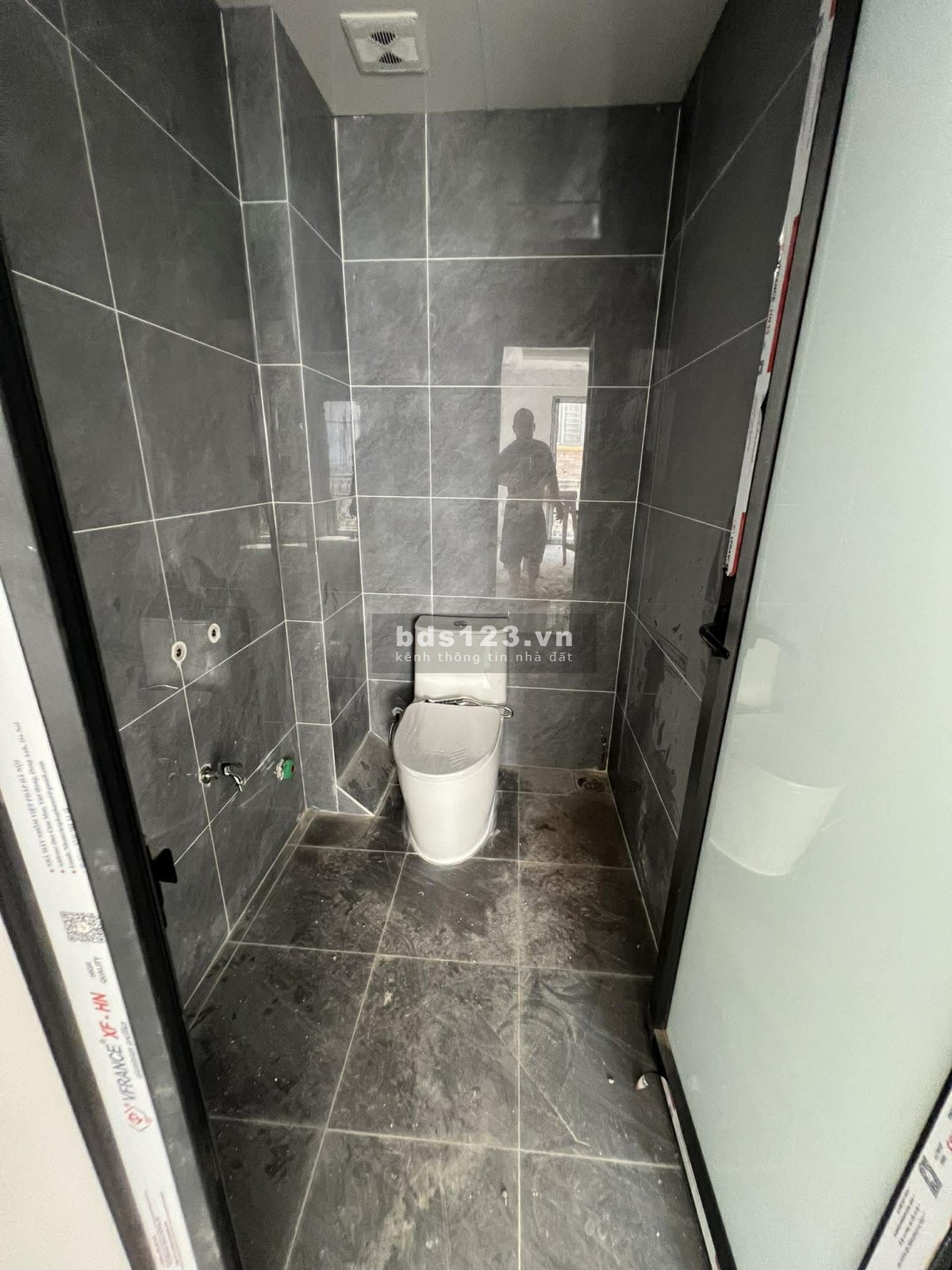 Trong Ngõ Lạc Long Quân. 6 Tầng Thang Máy. Gara Ô Tô. 57 m2. Mặt…