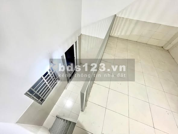Cho thuê phòng trọ gác lửng 20m² tại Nguyễn Văn Quá, Quận 12