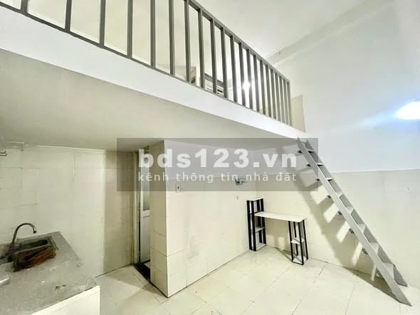 Cho thuê phòng trọ gác lửng 20m² tại Nguyễn Văn Quá, Quận 12
