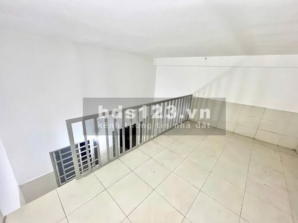 Cho thuê phòng trọ gác lửng 20m² tại Nguyễn Văn Quá, Quận 12
