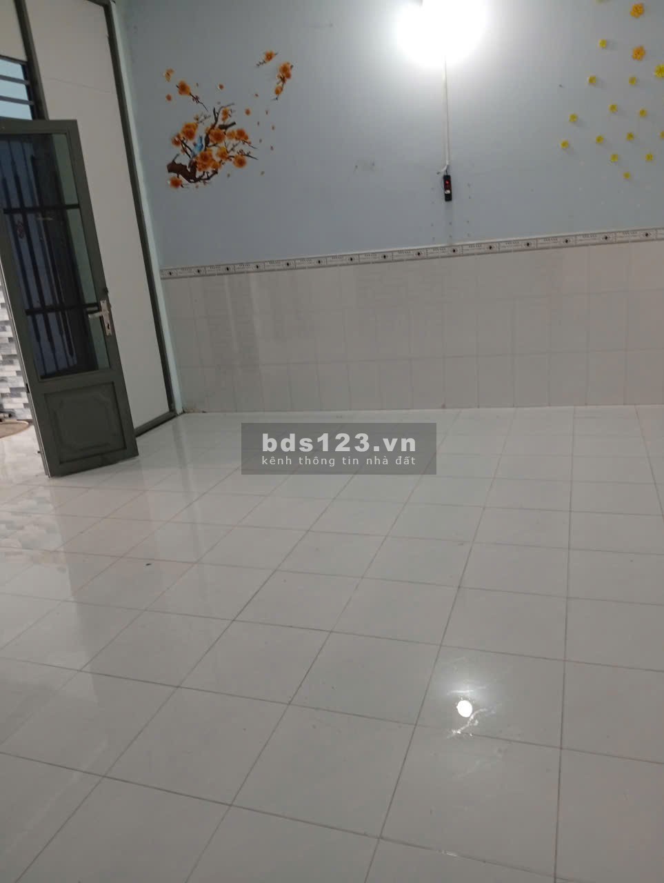 CẦN TIỀN ĐẦU TƯ BÁN GẤP . CHÍNH CHỦ . SỔ SẴN ĐỂ NHÀ . HỖ TRỢ NGÂN HÀNG .