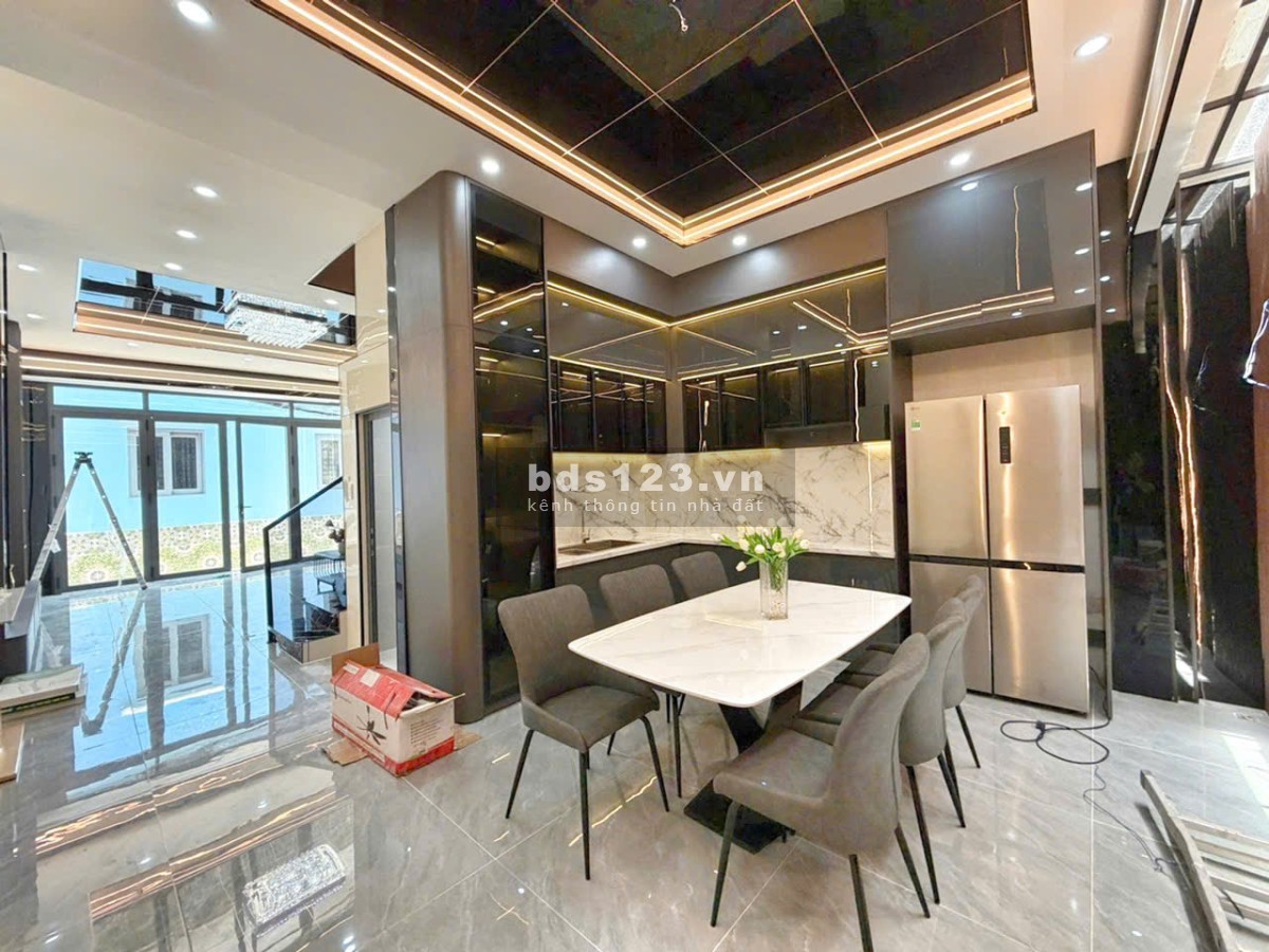 NHÀ 3 TẦNG MỚI ĐẸP – FULL NỘI THẤT – NGANG GẦN 5M - CẠNH…