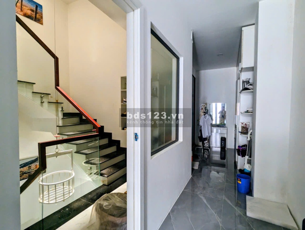 SIÊU PHẨM 4 TẦNG - KHU HIMLAM Q7 - XE HƠI 7 CHỖ NGỦ TRONG NHÀ -…