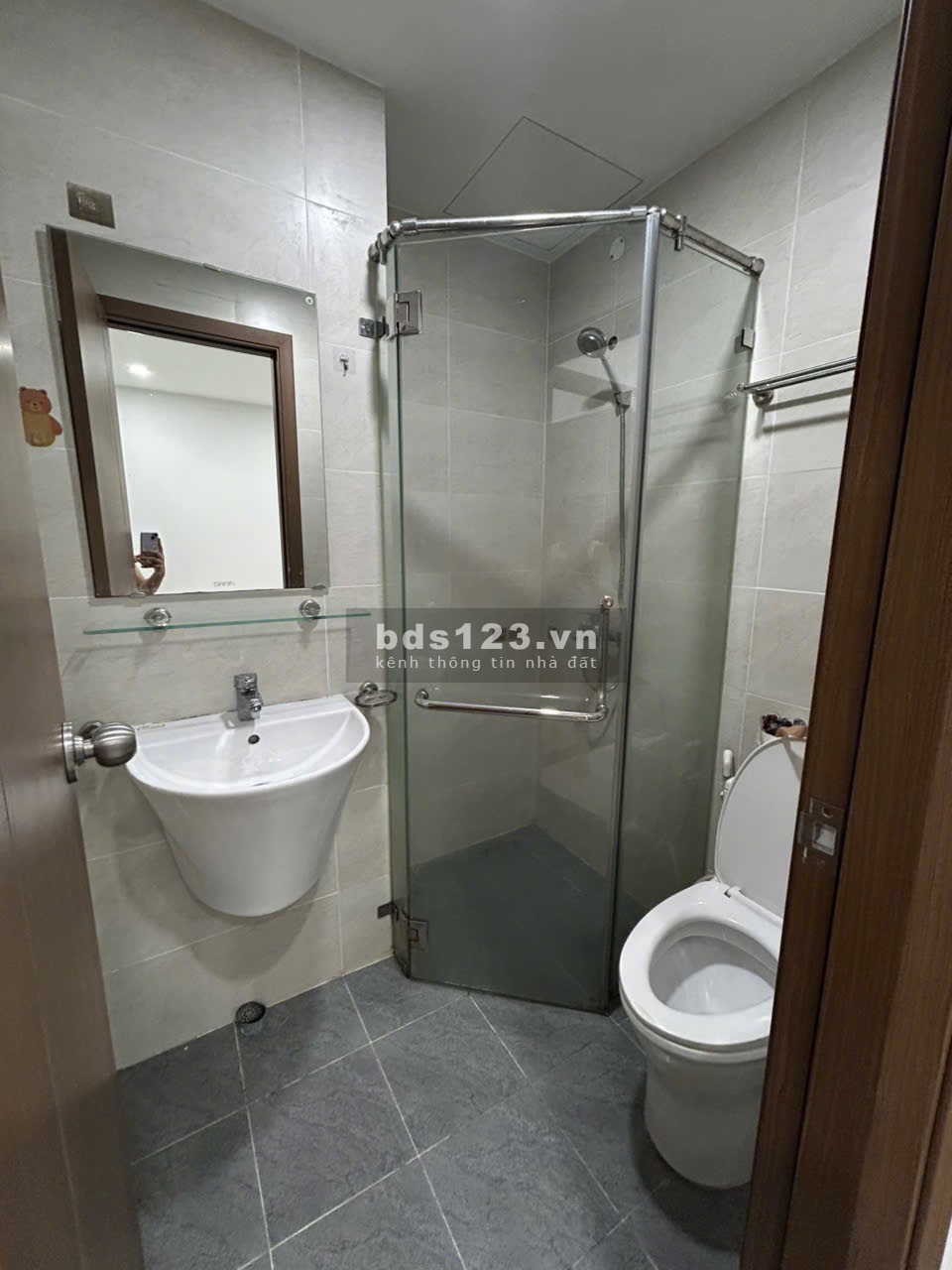 Cần bán nhanh căn hộ Bcons Garden 2 phòng ngủ giá chỉ 1.750 tỷ