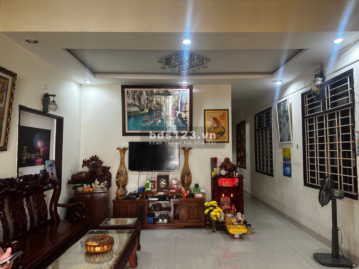 NHÀ C4 GÁC LỬNG – KIỆT Ô TÔ THÔNG PHÓ ĐỨC CHÍNH