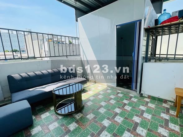 Cho thuê căn hộ riêng biệt có ban công lớn tại 495 Nguyễn…