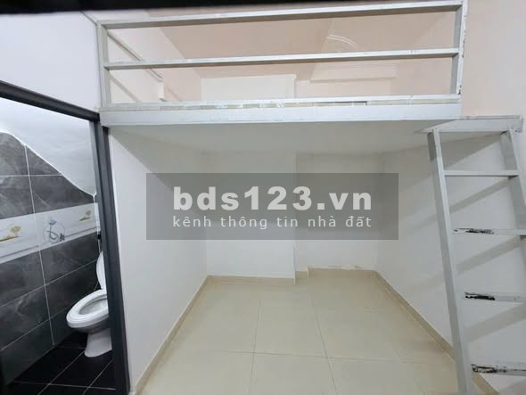 Phòng gác 3.4 triệu đường Võ Oanh, gần UTH, Hutech, Hồng Bàng
