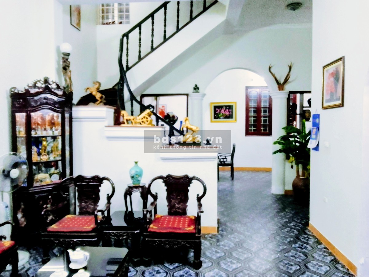 Bán nhà phố Khương Trung thông vành đai 2.5, 133 m2, sổ hồng,…