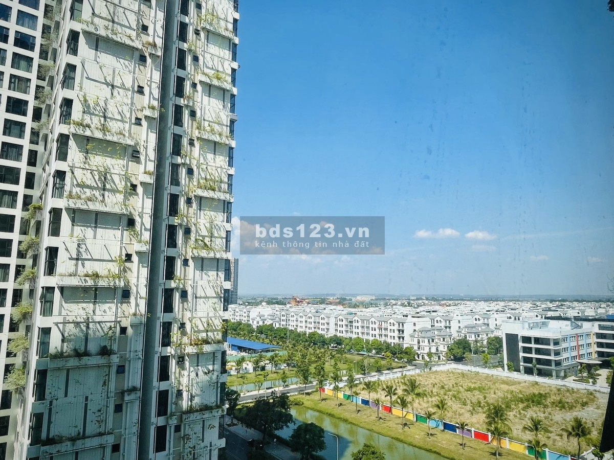 Bánh nhanh 2PN 2WC 72m2 giá chỉ 4,25 tỷ view công viên Lumiere Boulevard Vinhomes Grand Park