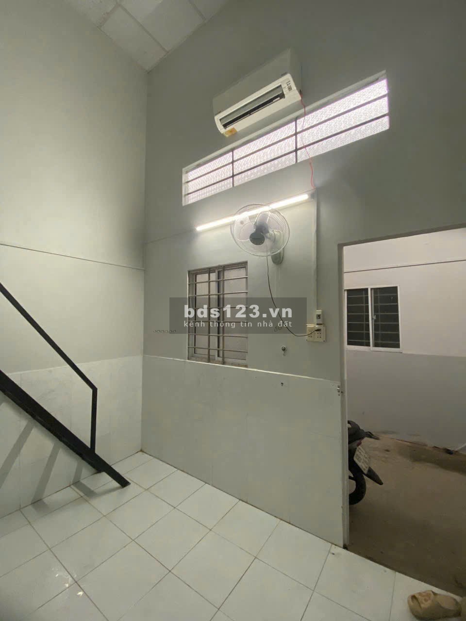 CHO THUÊ PHÒNG TRỌ GẦN ĐẠI HỌC FPT 20M2 LỘ THÔNG THOÁNG GIÁ…