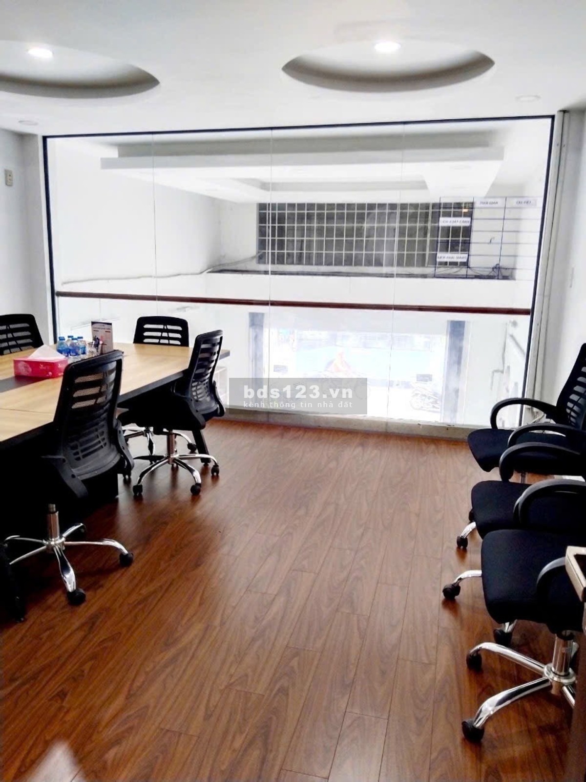 - Mặt tiền đường 20m, cực kỳ đông đúc sầm uất, thuận…
