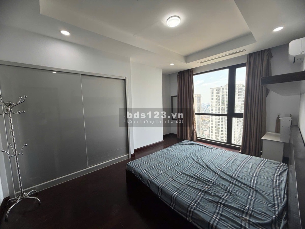 14.55 tỷ – Royal City, 2 ngủ, có slot ô tô, ở ngay