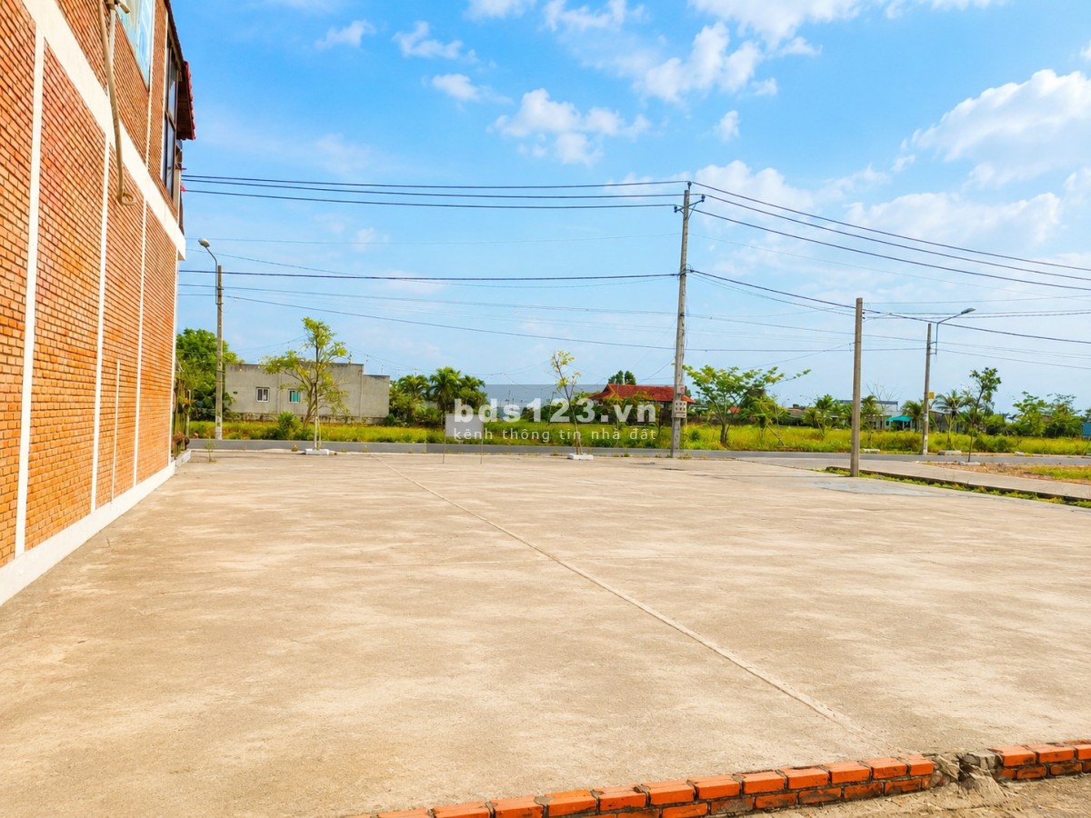 SỞ HỮU ĐẤT NỀN TRUNG TÂM THỊ TRẤN CẦN ĐƯỚC – CHỈ 360…