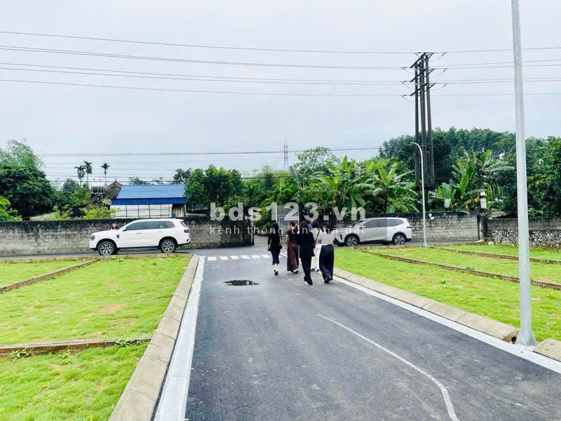 ĐẤT SẴN SỔ ĐỎ – CHỈ 500 TRIỆU – CẬN KỀ HÀ NỘI