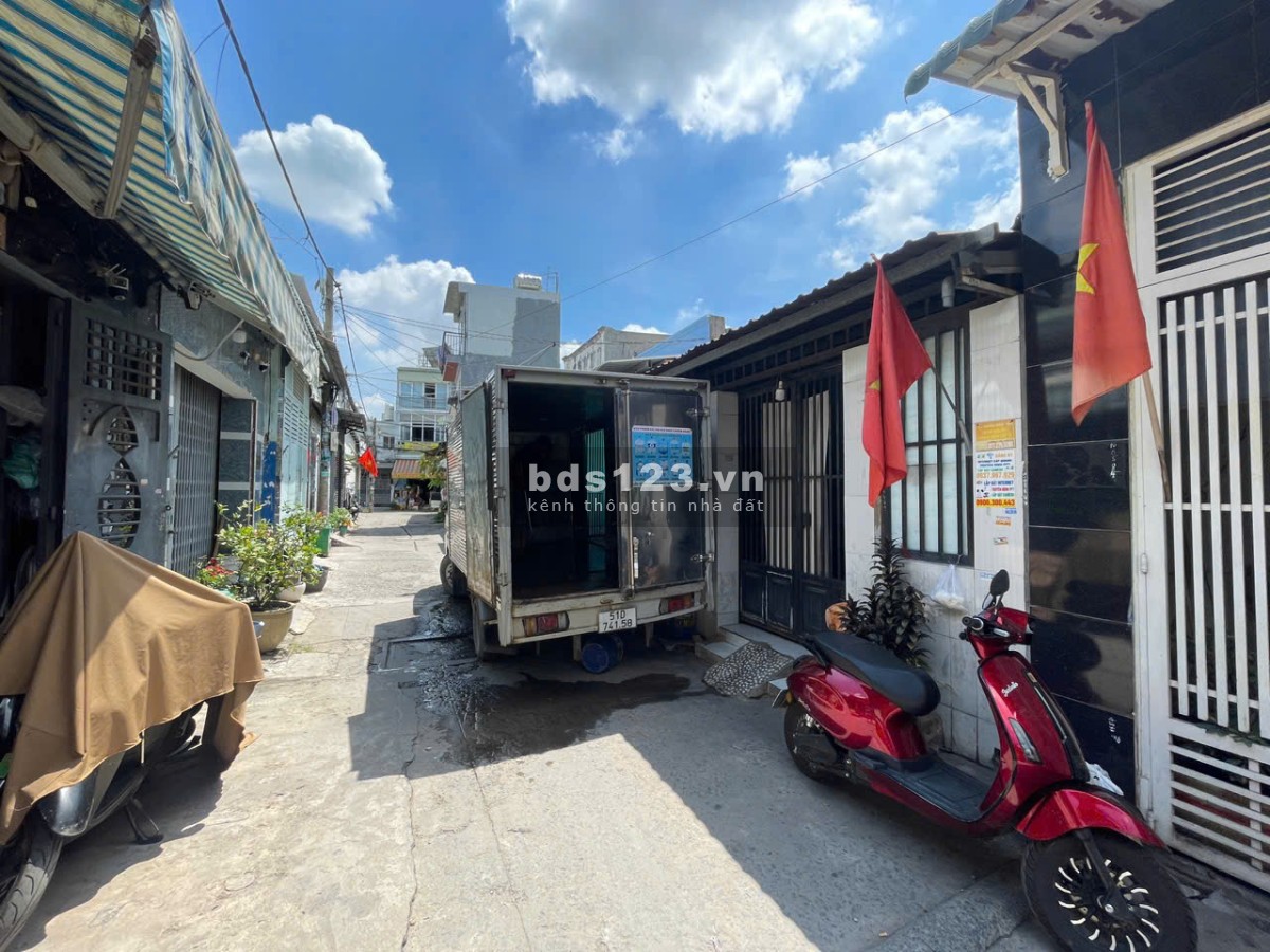 Bán nhà cấp 4 hẻm xe hơi LK 5-6, Vĩnh Lộc B, Huyện Bình Chánh…