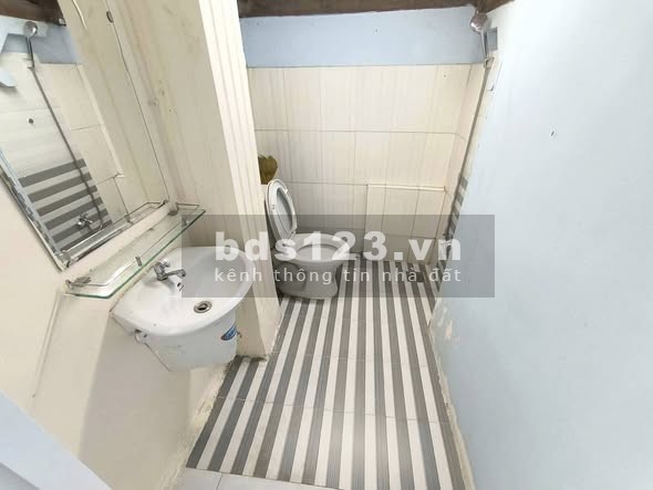 Cho thuê phòng riêng tầng 1, Hoàng Hoa Thám, Bình Thạnh - 4 triệu