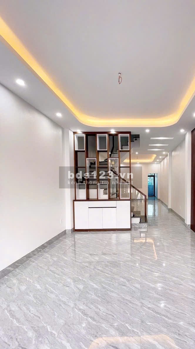 BÁN GẤP*11 tỷ*Nhà 3T x 54m2, KD hoặc mở VP đều tiện kế đg…