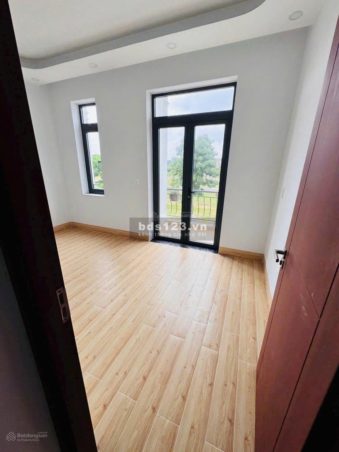 700tr sở hữu ngay nhà 1 trệt 2 lầu tại hồ Chí Minh