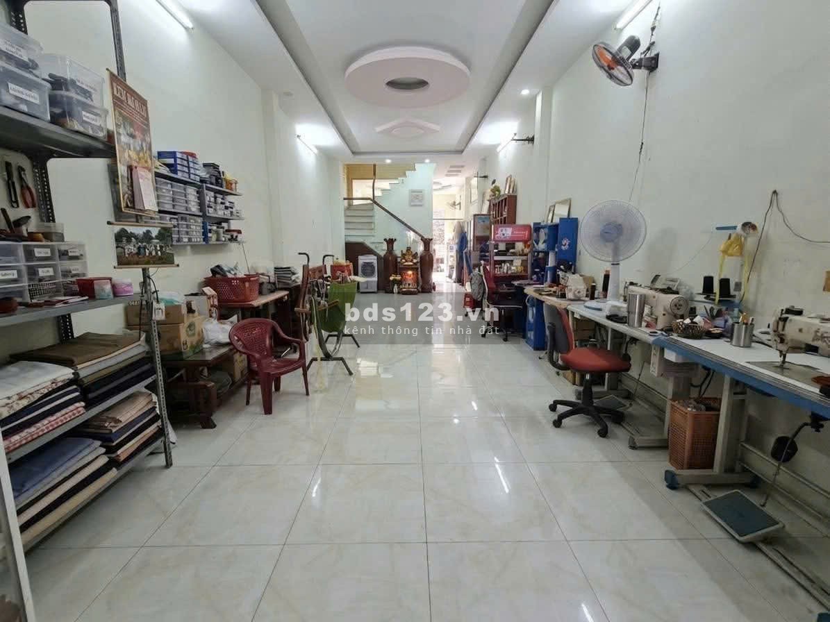 Bán nhà 1 trệt 1 lầu mặt tiền DT42, Đông Thạnh Hóc Môn…