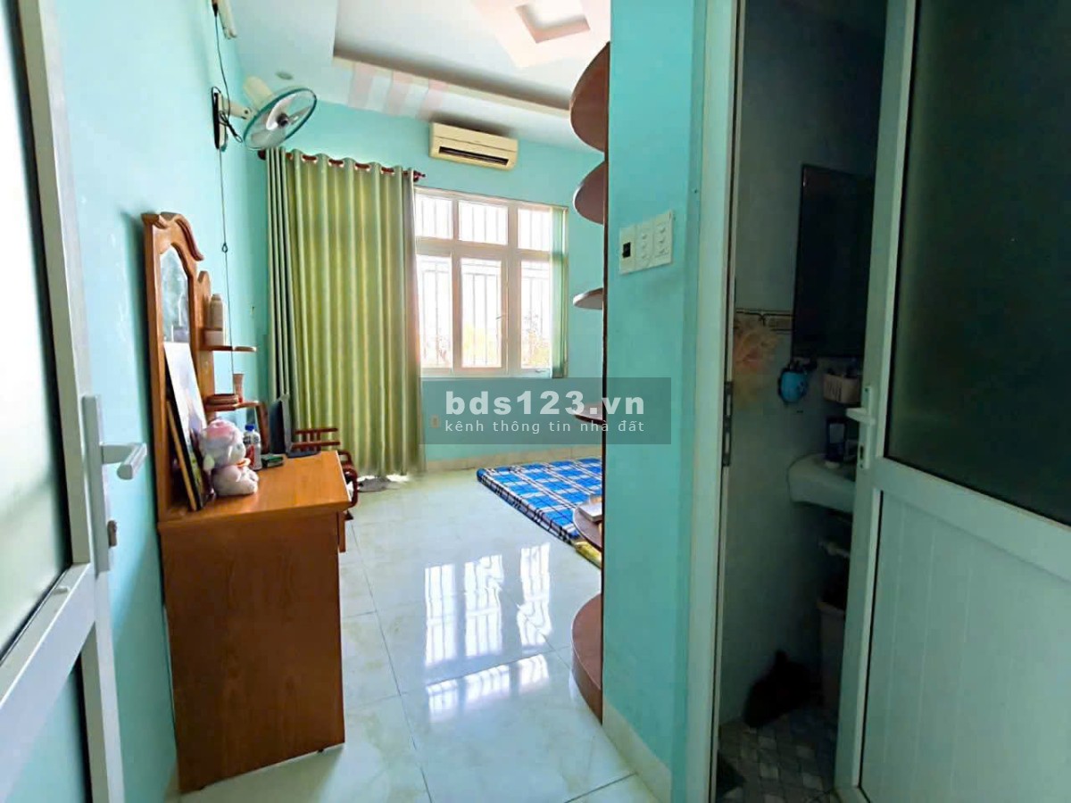 Bán nhà 1 trệt 1 lầu mặt tiền DT42, Đông Thạnh Hóc Môn…