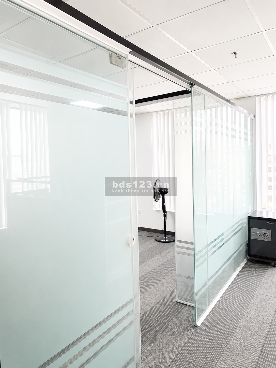 Cho thuê văn phòng 102m2 tại Sudico Đường Mễ Trì