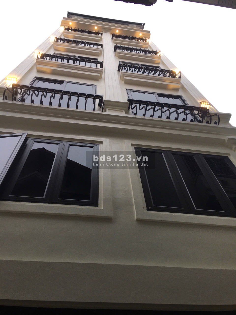 PHÒNG AN DƯƠNG VƯƠNG 20M2 ĐỦ ĐỒ Ô TÔ ĐỖ CỬA GIÁ TỪ 2,8…