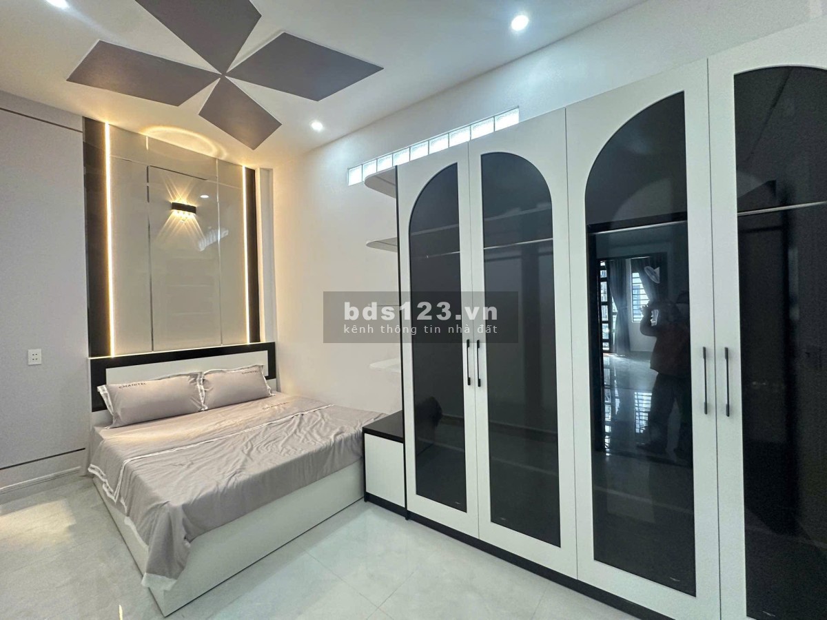 Nhà đẹp 5x12m Trương Thị Hoa Q12, full nội thất