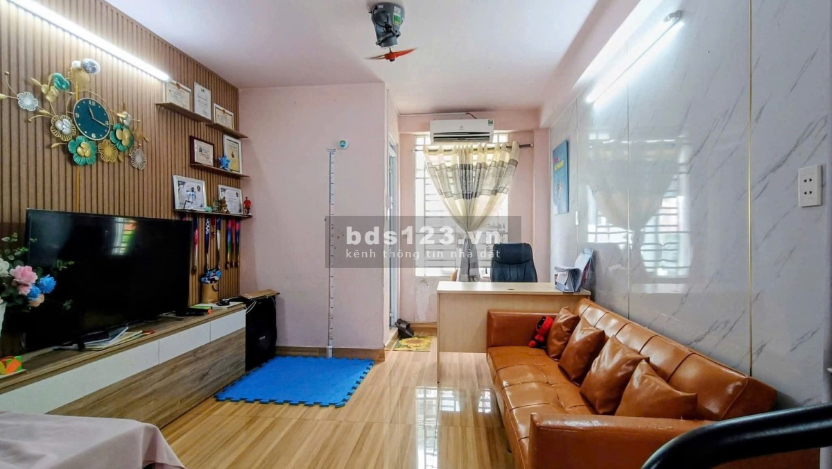 Nhà đẹp 3 tầng – Đường xe tải thông, Khu Vip – Tân Thới…