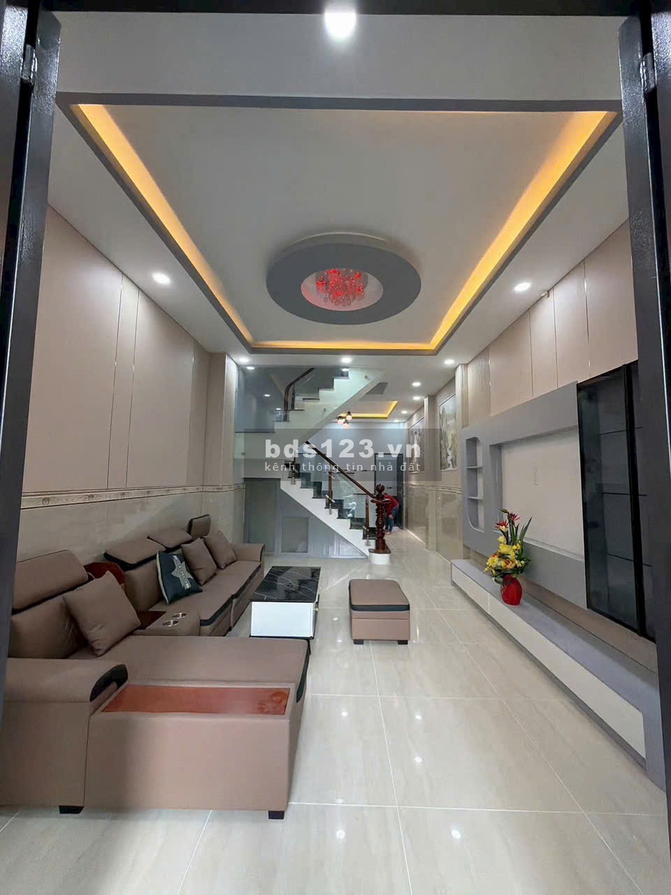 NHÀ ĐẸP HẺM Ô TÔ 8M đường TX21-TX22, Q12 – GẦN CHỢ MINH PHÁT