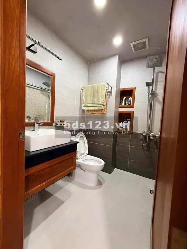 BÁN NHÀ QUẬN 10 - 5 TẦNG - NỞ HẬU - 13,8ty T.L
