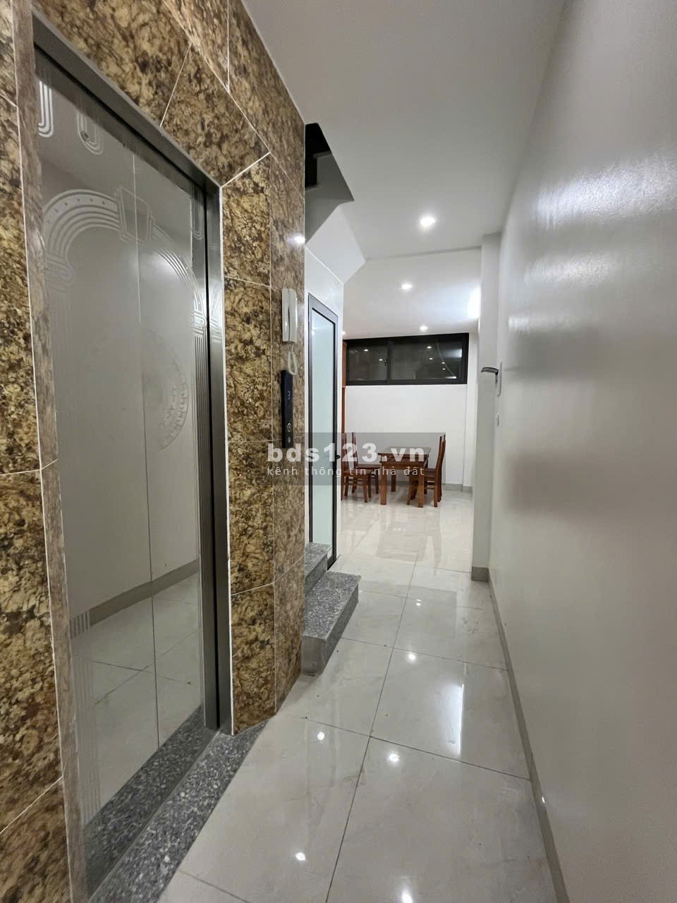 Bán nhà Tô Hiệu Hà Đông 40m2, 5 tầng Thang máy , đầy đủ…