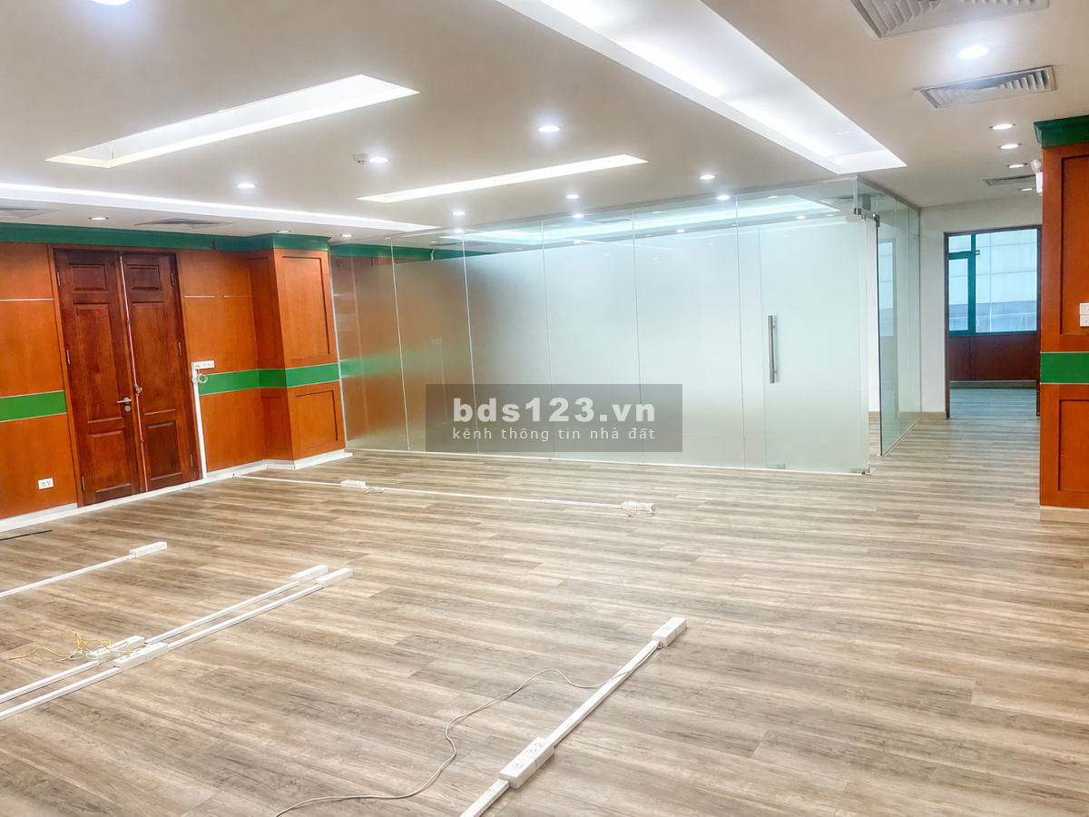 HO THUÊ VĂN PHÒNG 130m² tầng 5 – DỊCH VỌNG HẬU, CẦU GIẤY,…