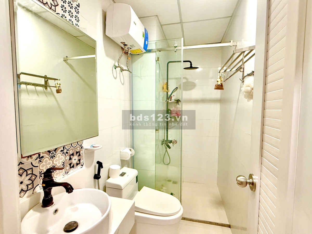 Bán Căn Hộ CC 3PN 2WC - Tầng cao tại D2B Topazelite Q8 (cũ)
