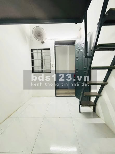 Phòng có gác cao 2.3 triệu tại 95 Phan Văn Hùm, Trung Mỹ Tây, Q.12