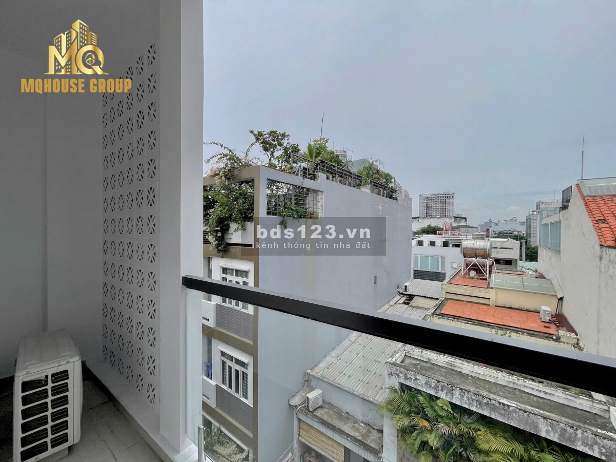 STUDIO BAN CÔNG NGAY ETOWN MỚI 100%