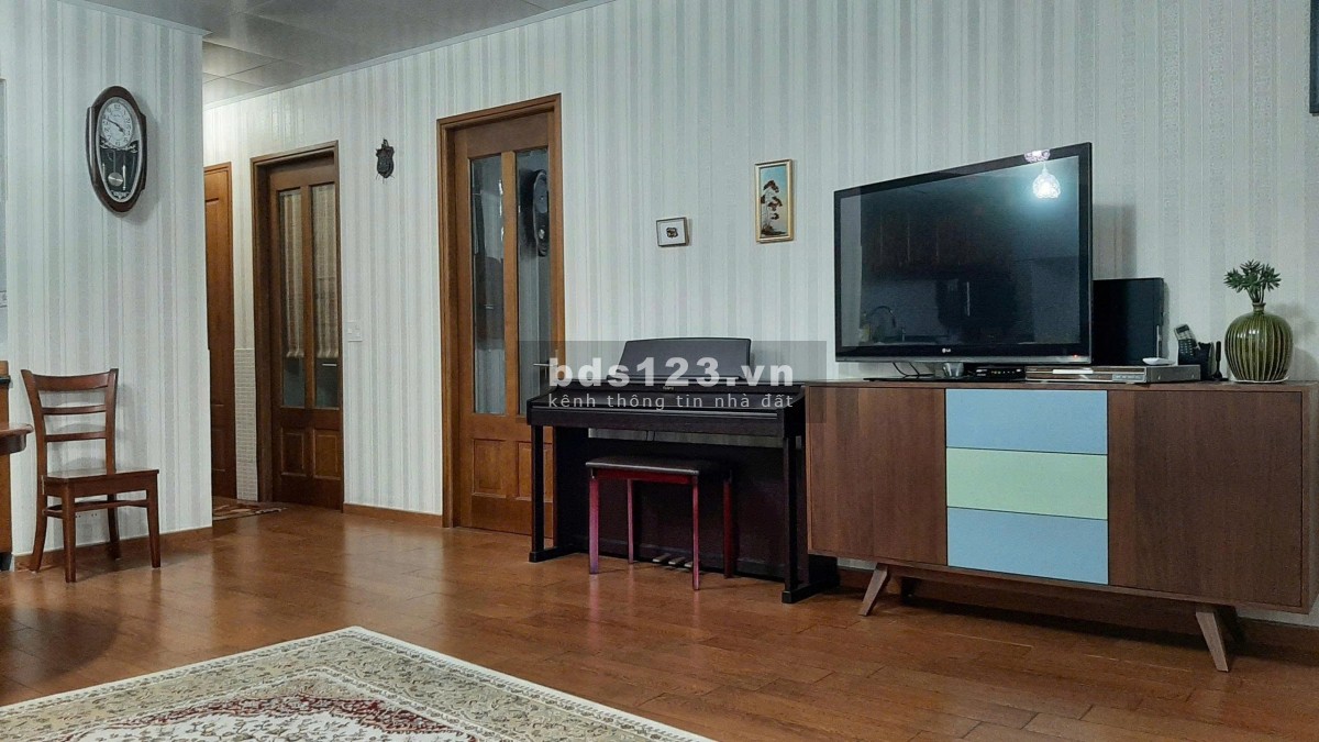 Bán gấp căn hộ lô góc ngay trung tâm Q1 view Bitexco