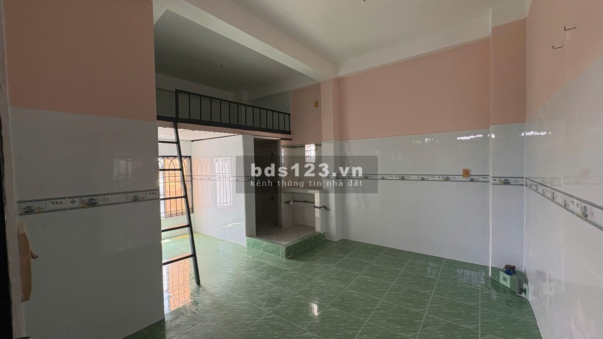 Cho thuê phòng trọ quận 10 đường CMT8 (gần sân khấu Lan Anh)