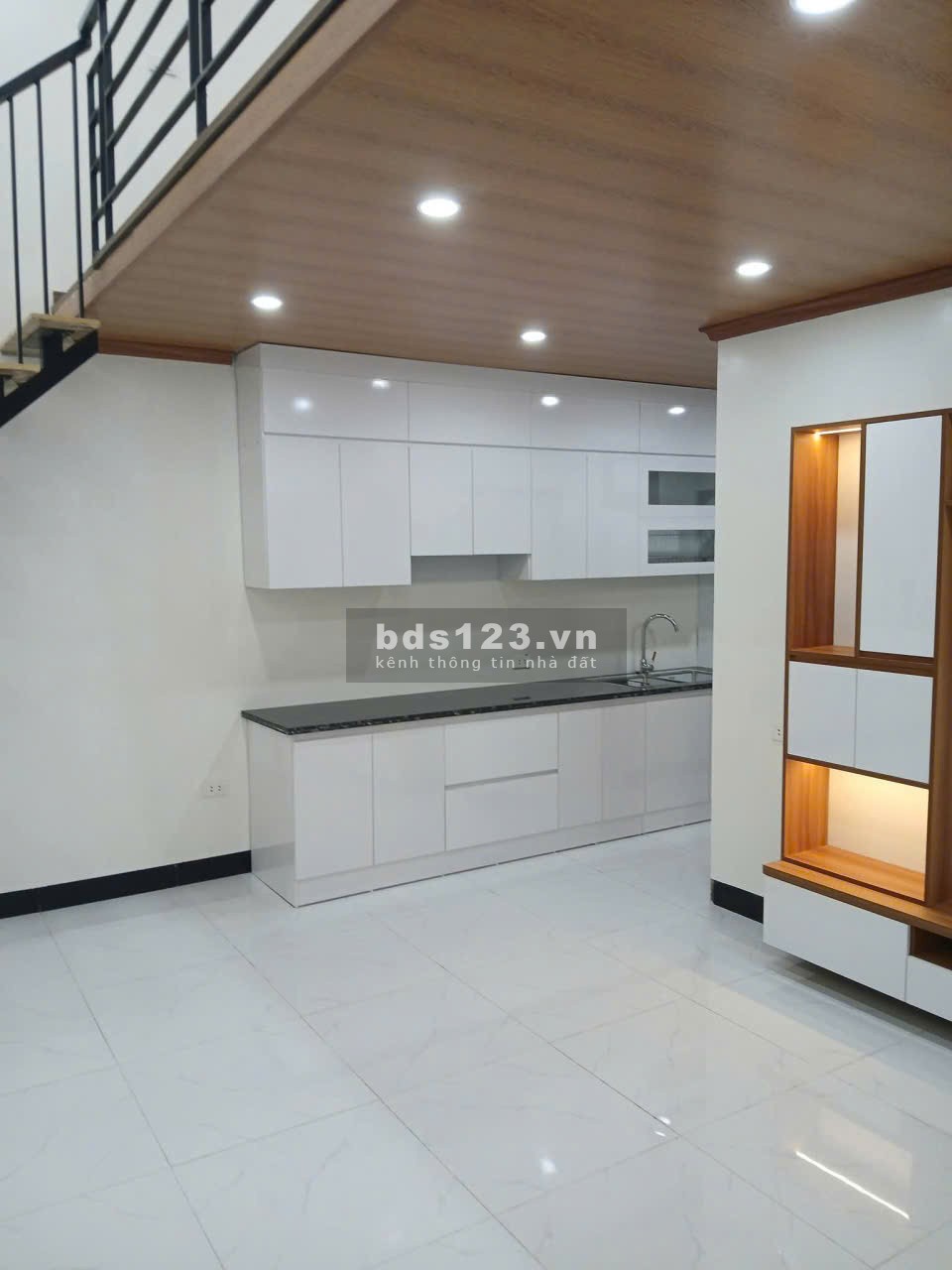 Cần bán nhà tại Hữu Hòa Thanh Trì, 4PN,khu dân cư đông…