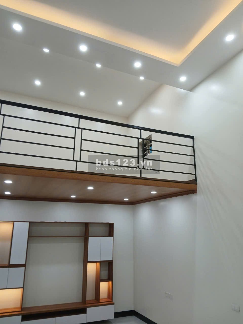 Cần bán nhà tại Hữu Hòa Thanh Trì, 4PN,khu dân cư đông…