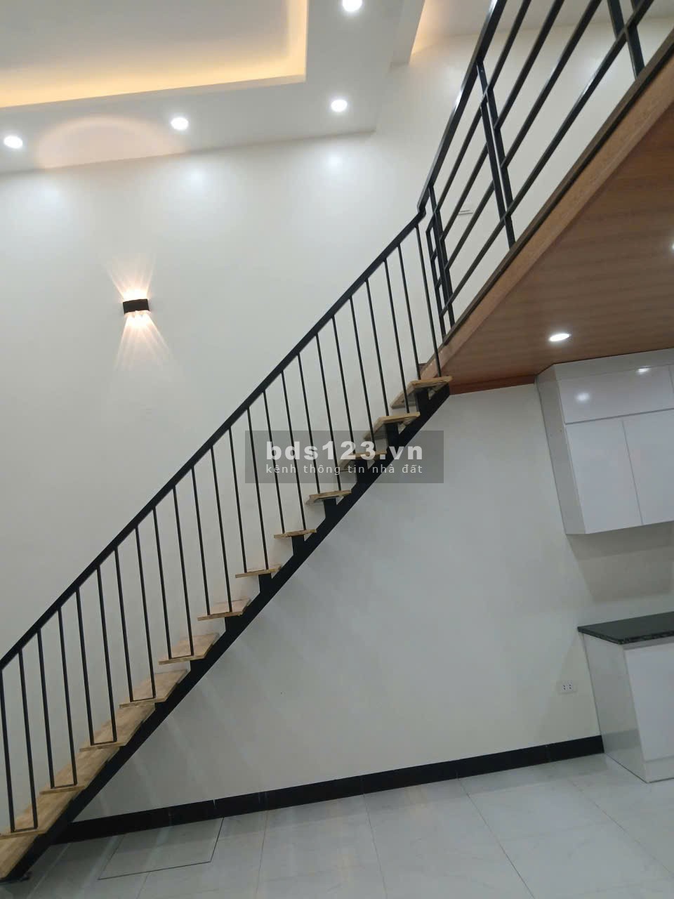 Cần bán nhà tại Hữu Hòa Thanh Trì, 4PN,khu dân cư đông…