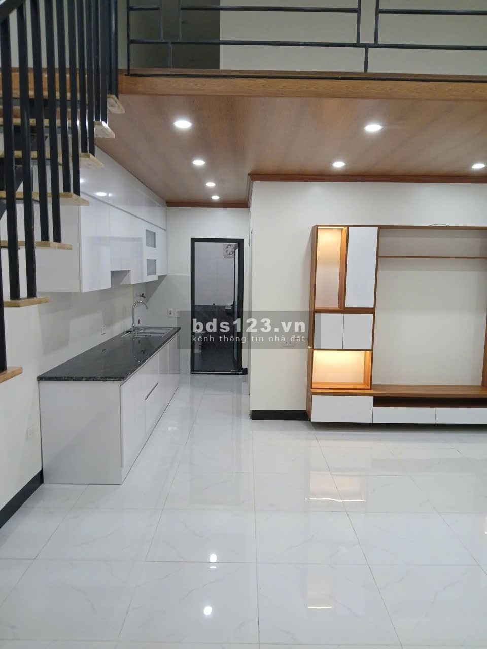 Cần bán nhà tại Hữu Hòa Thanh Trì, 4PN,khu dân cư đông…
