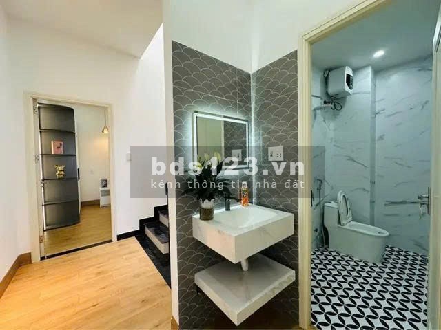 NHÀ MỚI 100% – TRUNG TÂM HẢI CHÂU – DỌN VÀO Ở NGAY 