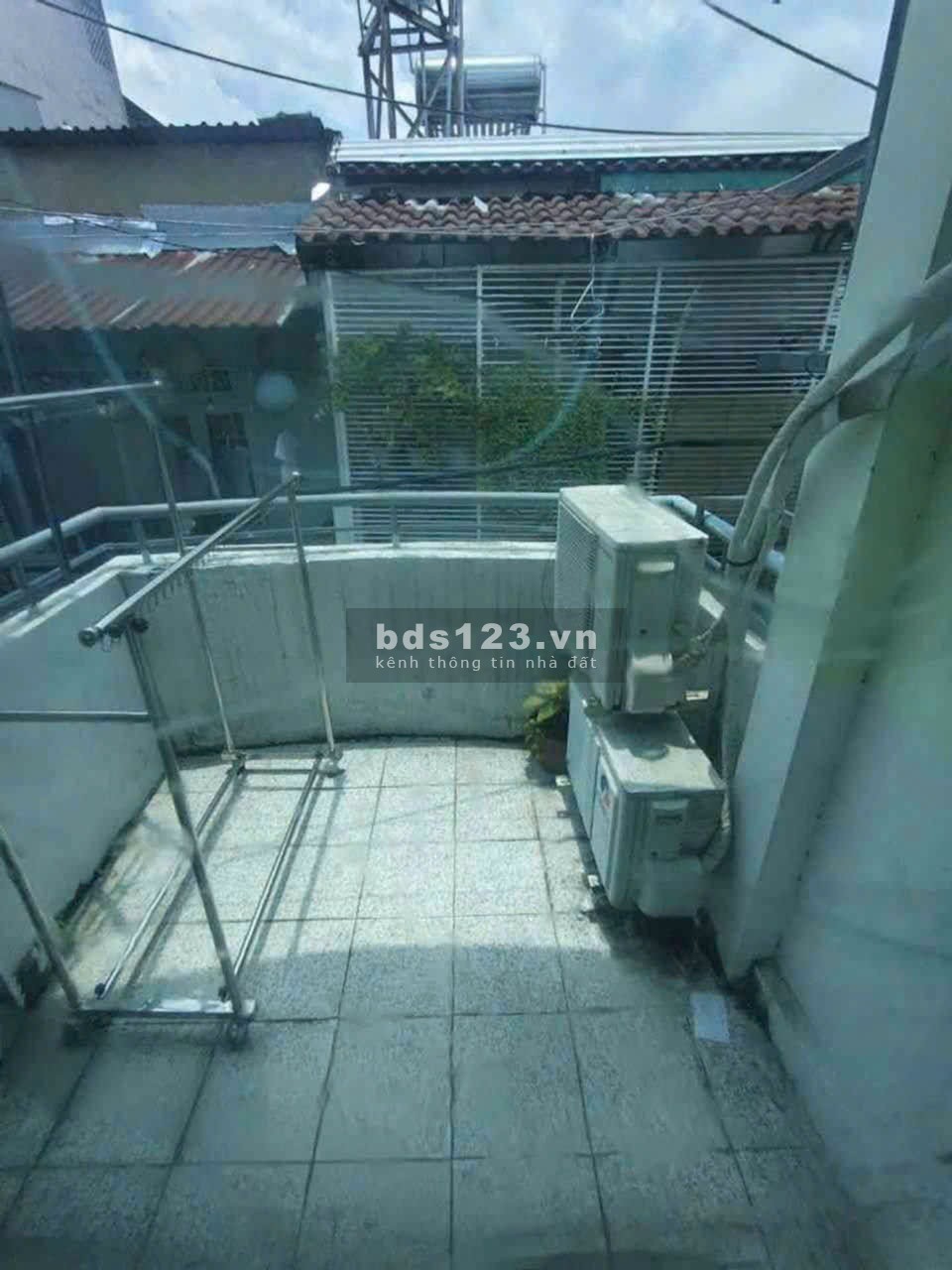 Bán nhà Quận Tân Bình giá dưới 2,85 tỷ Cách Mạng Tháng 8.