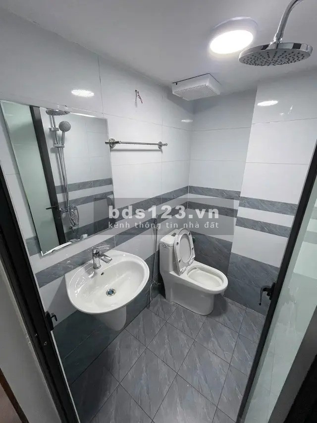 NHÀ MỚI KÍNH KOONG – ĐÓN CHỦ MỚI