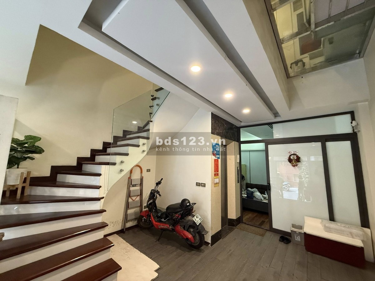 Bán 62m - 6 Tầng - 4.5m.Mặt Tiền.( Mặt Phố Vân Hồ ) Hai Bà…