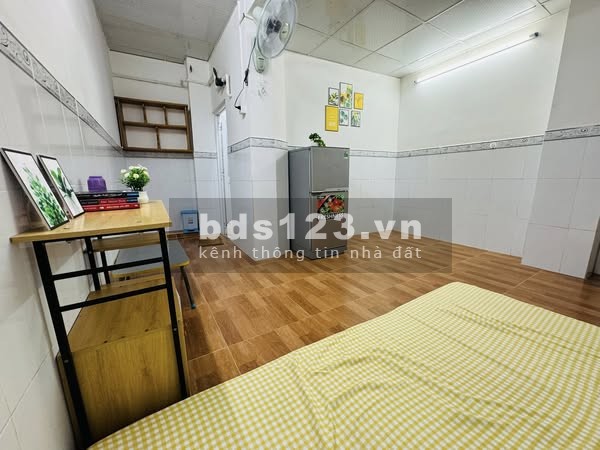 Phòng trọ đủ NT 3.5tr/tháng cách ĐH Văn Hiến 200m, 517 Kênh Tân Hóa Q. Tân Phú.
