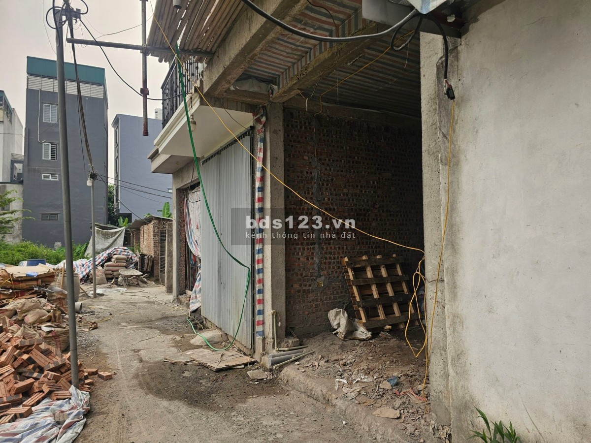 NHÀ MỚI 4 TẦNG – GẦN SÂN VẬN ĐỘNG TRỐNG ĐỒNG